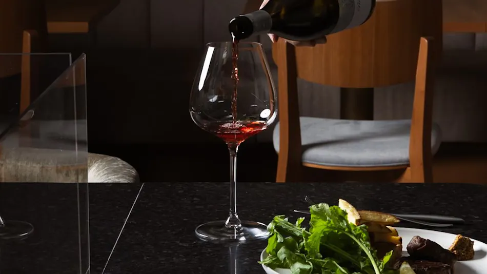 HOTEL LA VIGNE HAKUBA by Onko Chishin