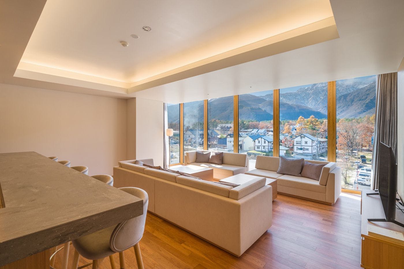 HOTEL LA VIGNE HAKUBA by Onko Chishin