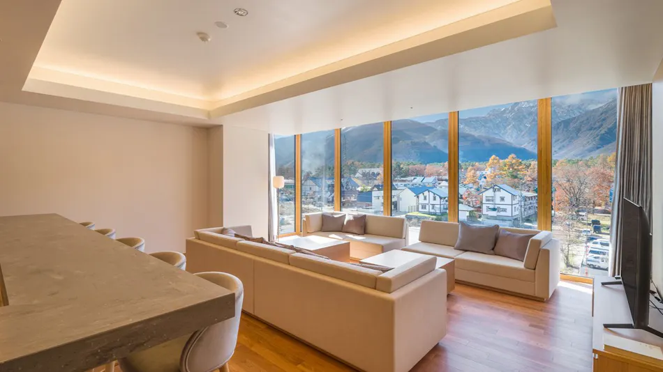 HOTEL LA VIGNE HAKUBA by Onko Chishin