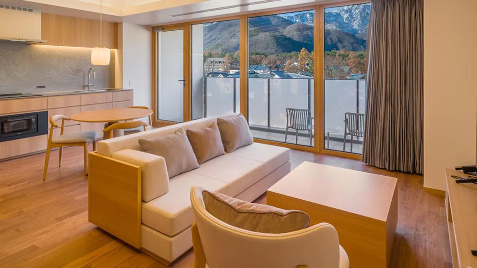 HOTEL LA VIGNE HAKUBA by Onko Chishin