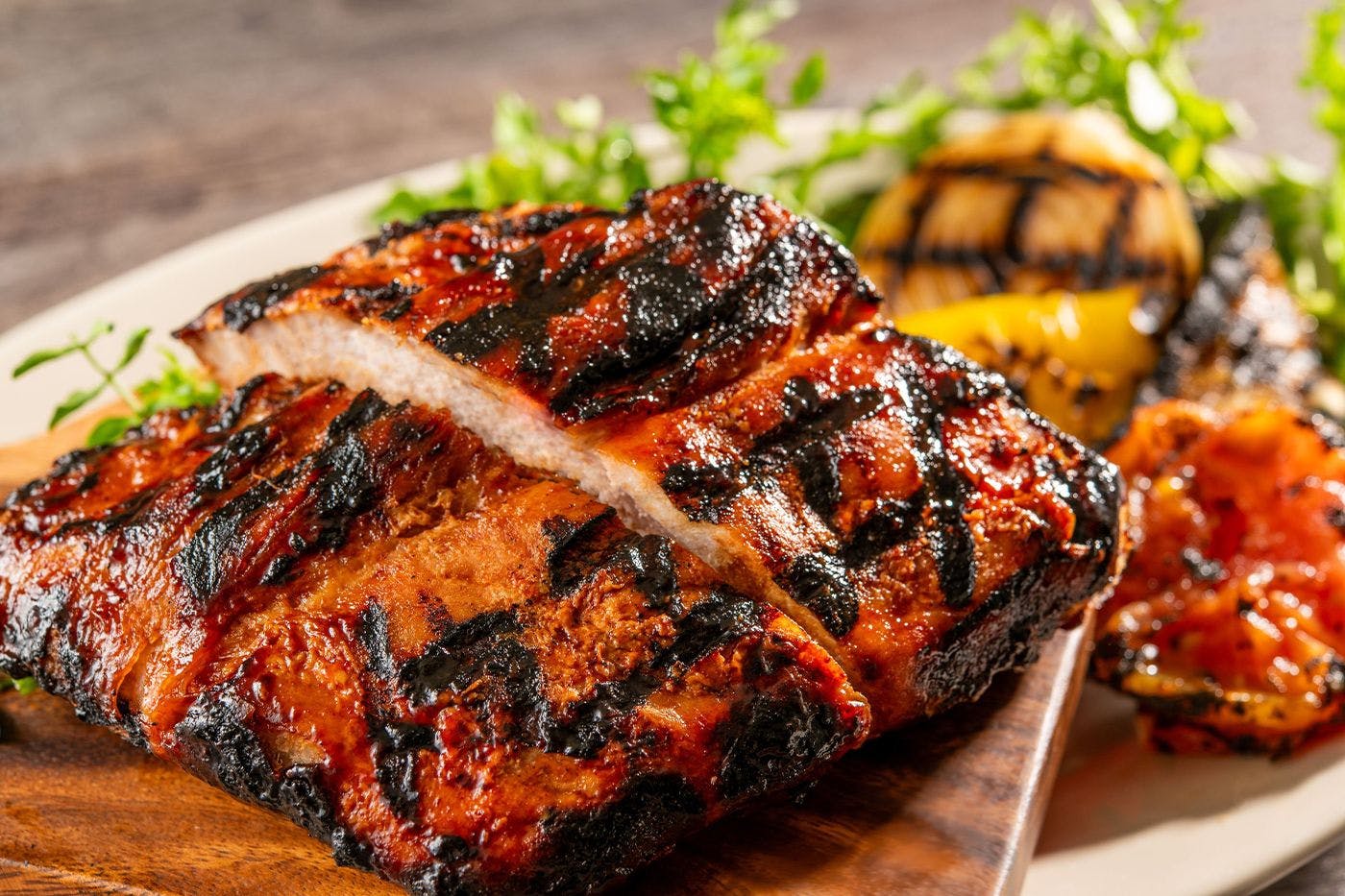 หมูที่ราบสูงฟูซานย่างถ่าน