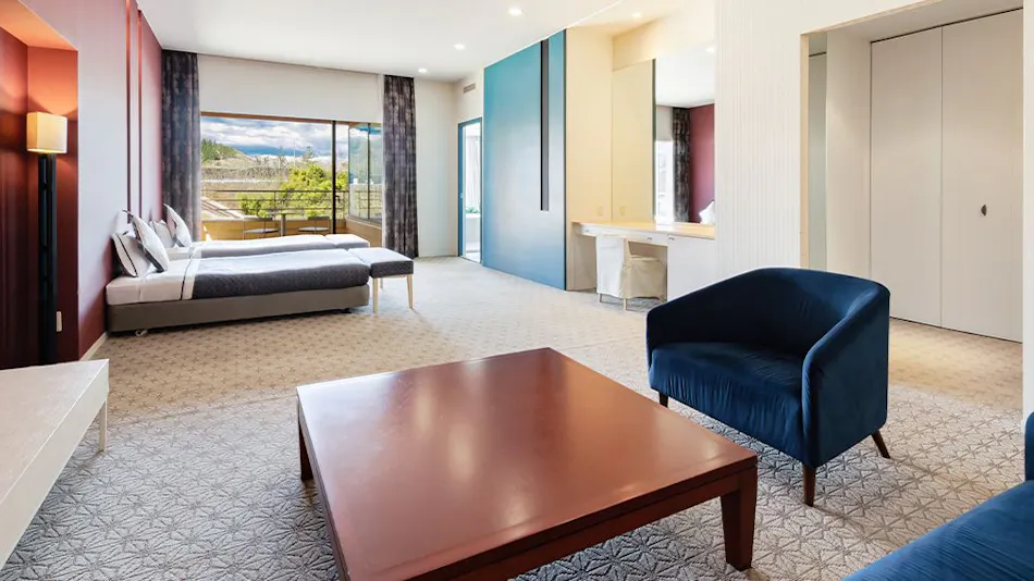 Spa Resort Hawaiians Will Port