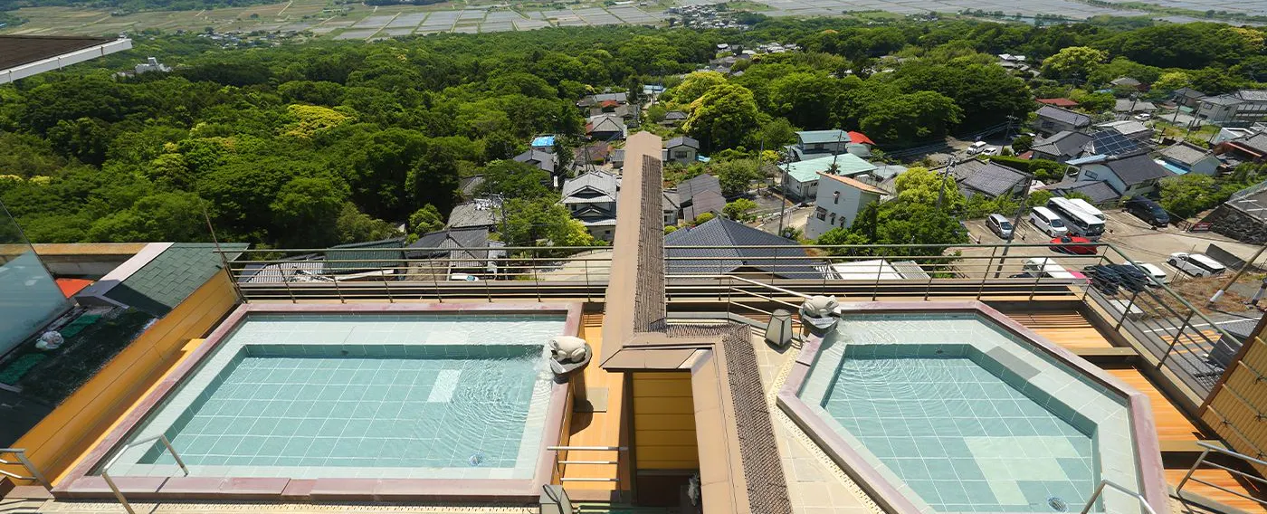 ออนเซ็นกลางแจ้ง