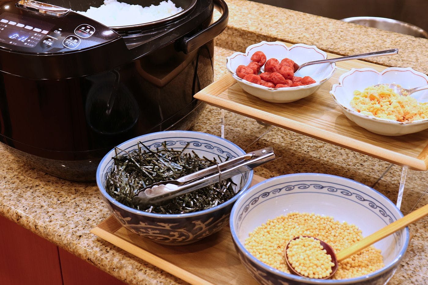 บริการอาหารว่างยามดึก