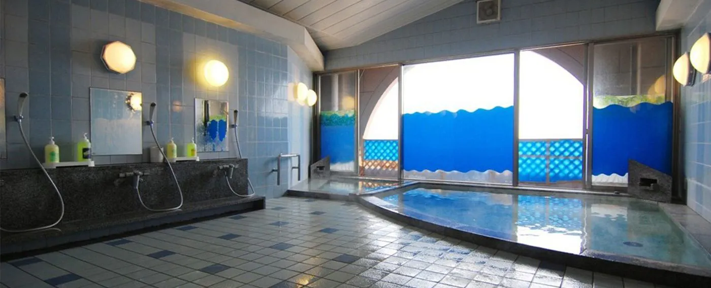 ห้องอาบน้ำรวม