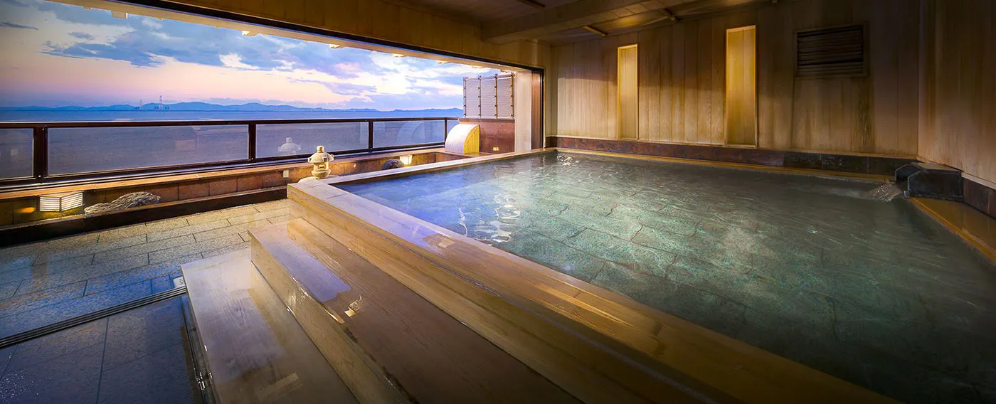 อ่างอาบน้ำกลางแจ้งพร้อมวิว