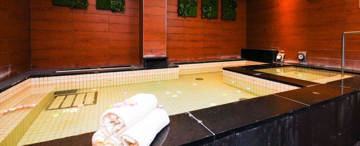 ห้องอาบน้ำรวม