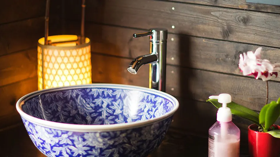 Ryokan & Glamping Resort: The Inn Where the Sound of Deer Echoes - Hanazansui