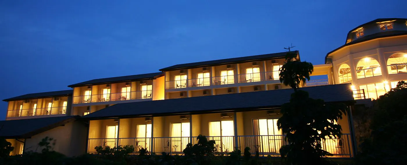 Hotel Ilmare Unarizaki - Pemandangan Luar pada Waktu Malam