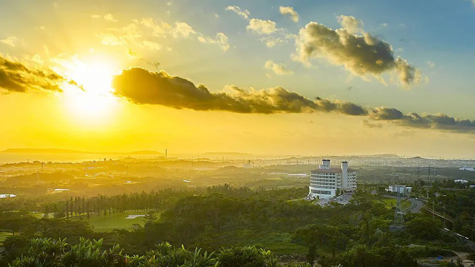 ANA Crowne Plaza Resort Okinawa Uruma Hills