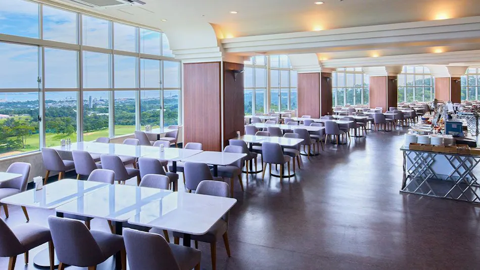 ANA Crowne Plaza Resort Okinawa Uruma Hills