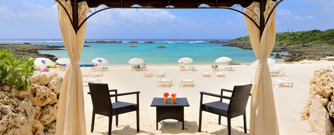 在Shigira Beach House，我們提供帳篷式小屋以及海洋租賃用品。