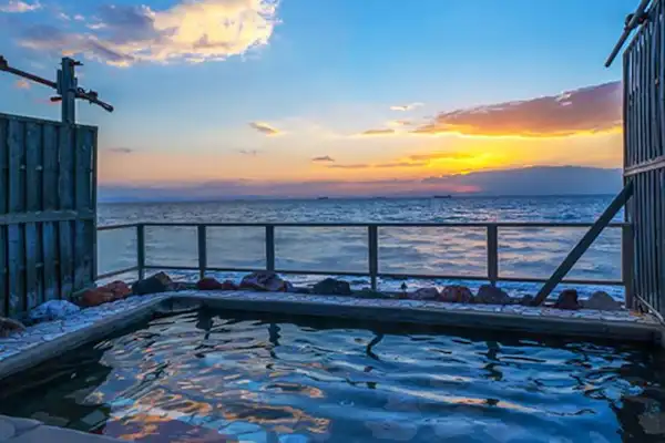 น้ำพุร้อน