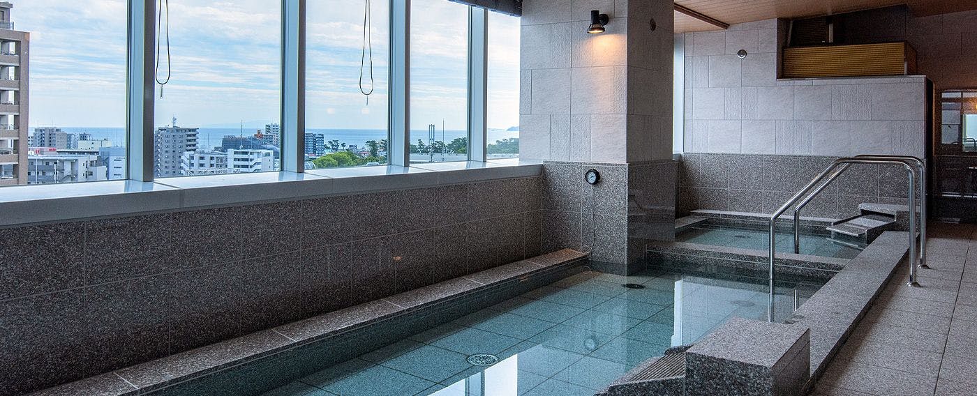 น้ำพุร้อนธรรมชาติ