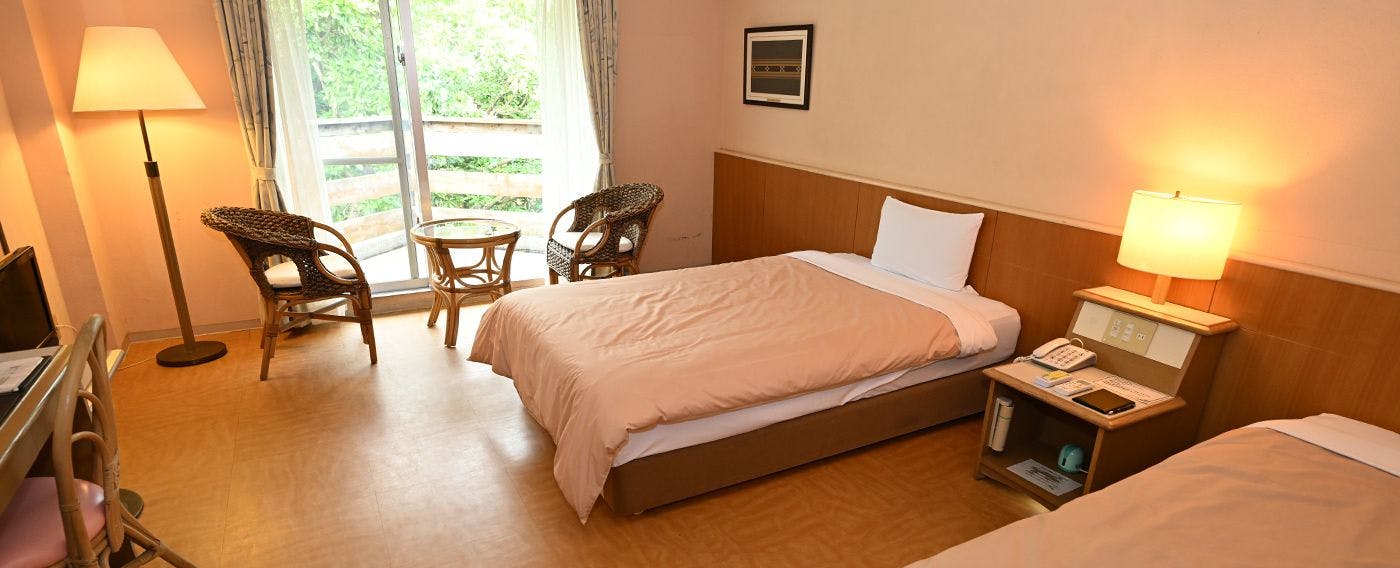 Iriomote Island Jungle Hotel Painumaya