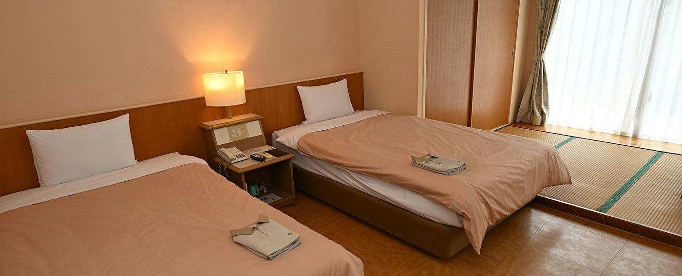 Iriomote Island Jungle Hotel Painumaya