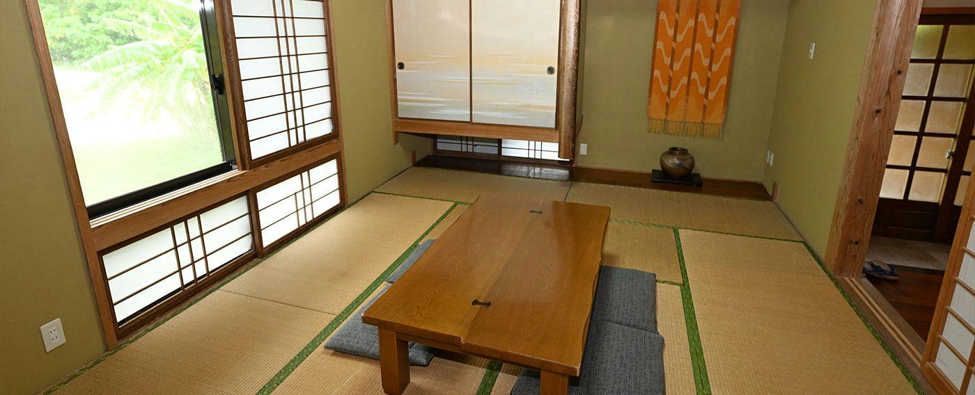 Iriomote Island Jungle Hotel Painumaya
