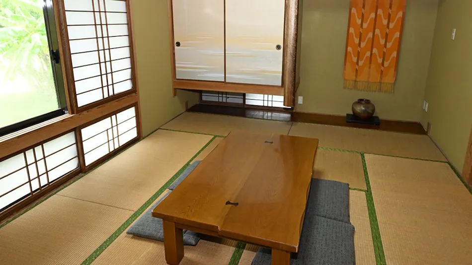Iriomote Island Jungle Hotel Painumaya