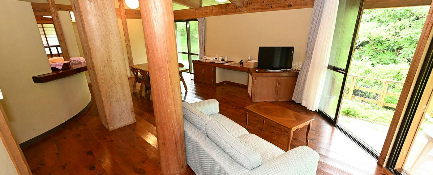 Iriomote Island Jungle Hotel Painumaya
