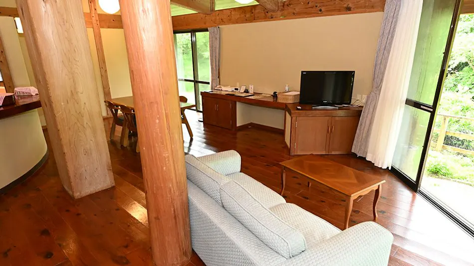 Iriomote Island Jungle Hotel Painumaya