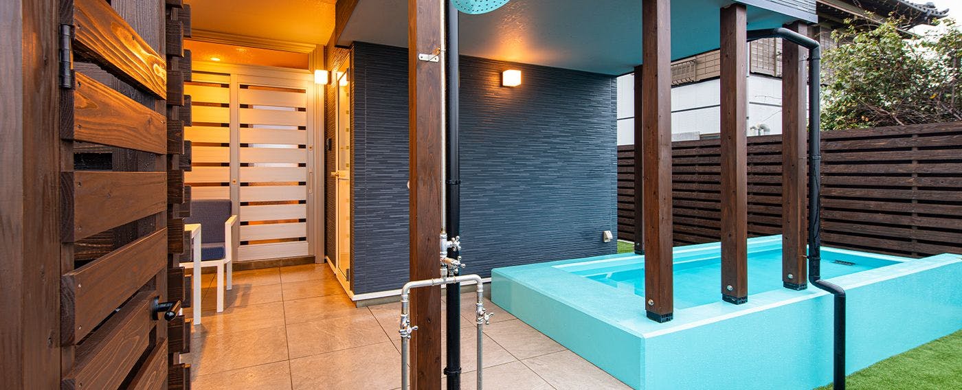 สระว่ายน้ำ