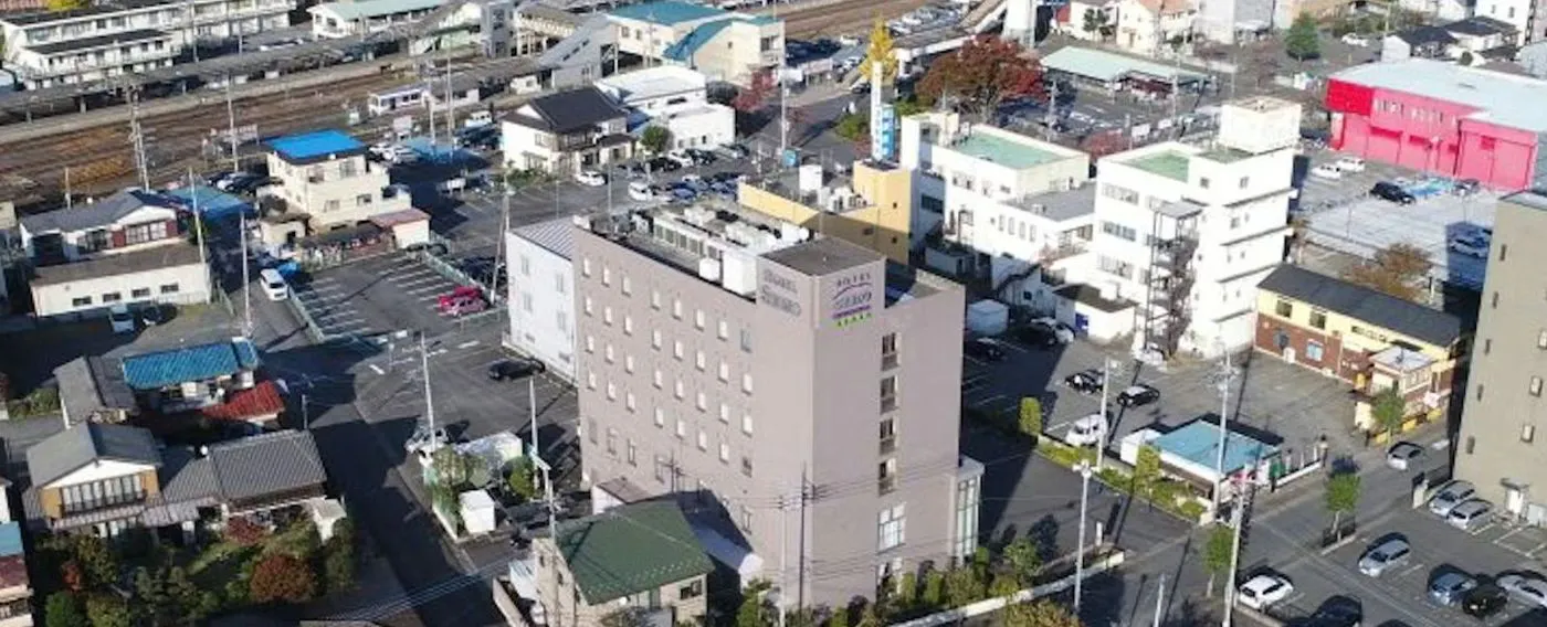 บริเวณรอบสิ่งอำนวยความสะดวก