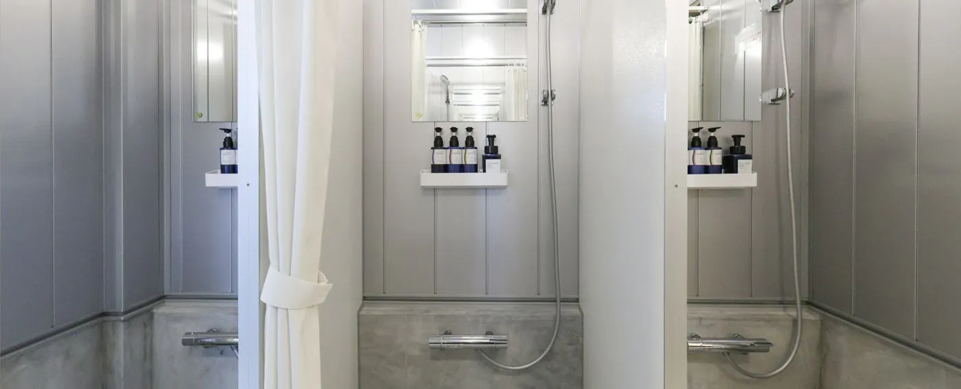 ห้องอาบน้ำแบบฝักบัว