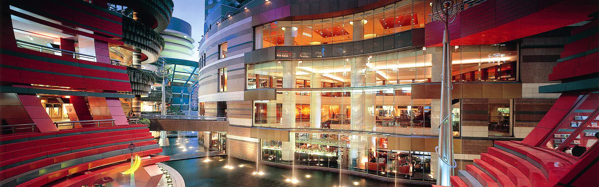 キャナルシティ側外観