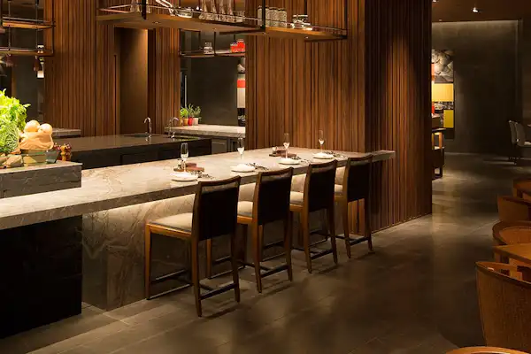 ตลาดเอฟ