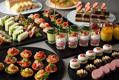 スイーツ＆セイボリー＆ソフトドリンク、ビール    