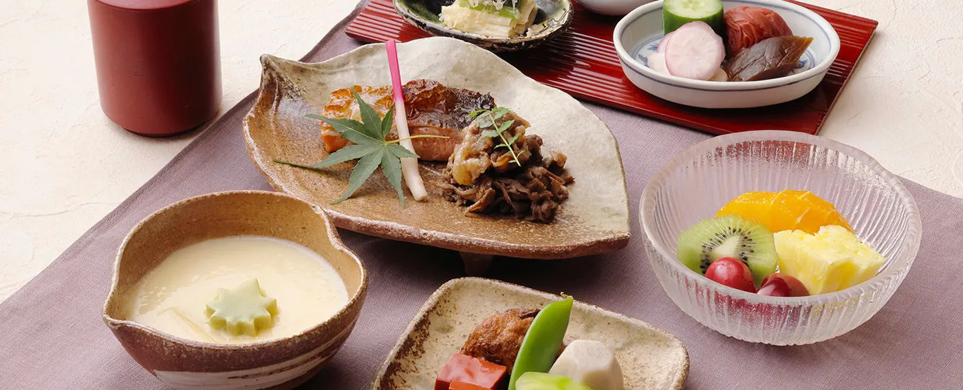 俱乐部酒廊专属日式早餐