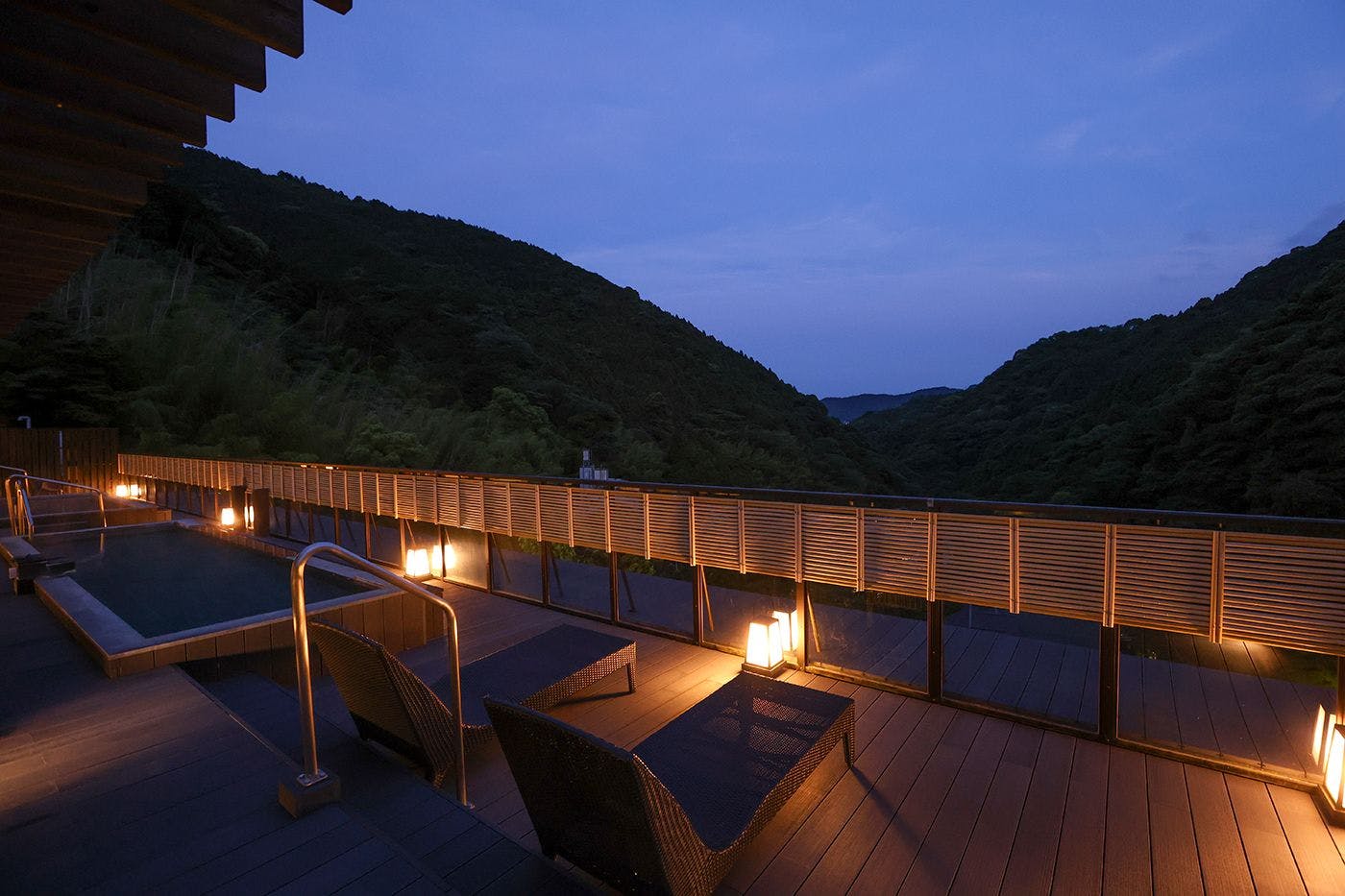 山翠楼 SANSUIROU