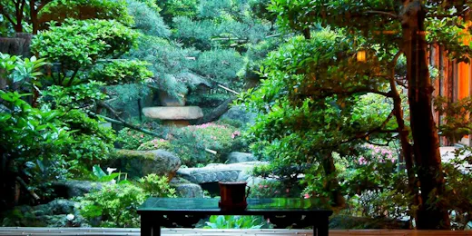 西村屋本館