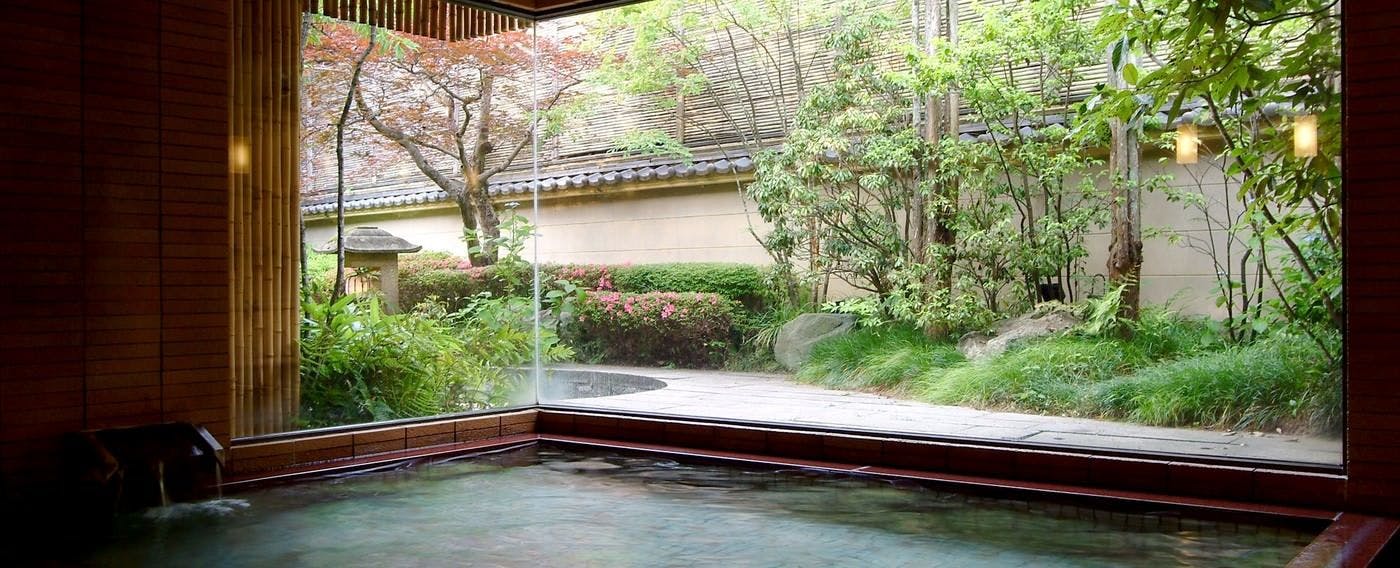 西村屋本館