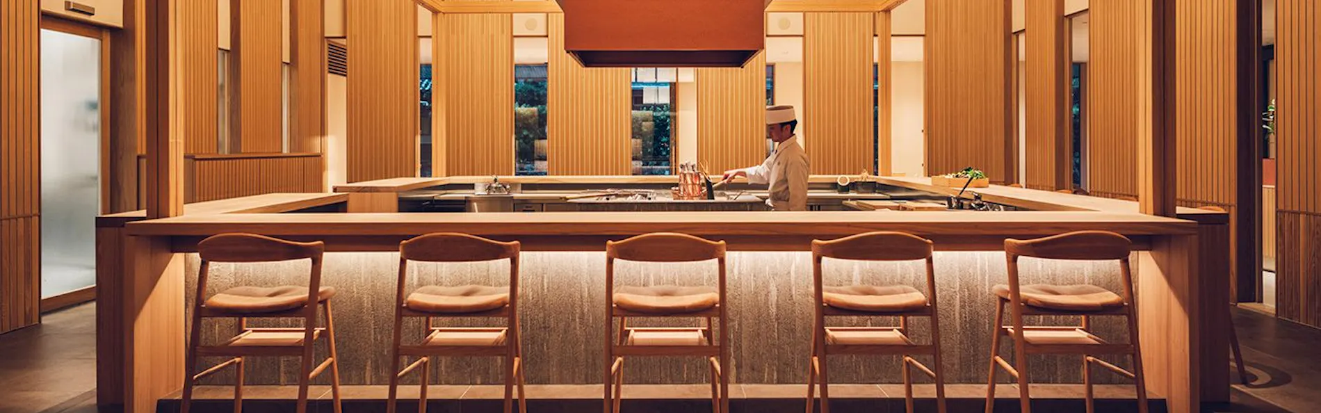 西村屋本館