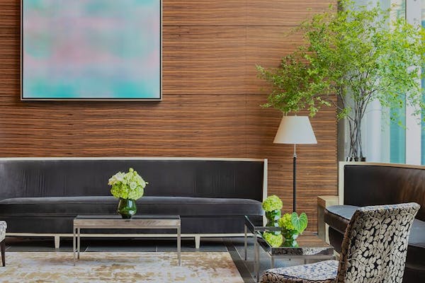 フォーシーズンズホテル丸の内 東京の最安値が見つかる 10日間 空室カレンダー 一休 Com