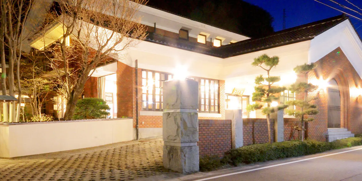 離れの宿 よもぎ埜 — 一休.comでこの宿を見る(広告)