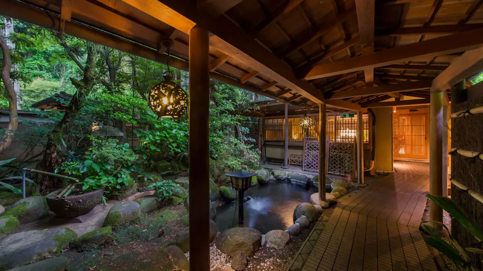 Toshian Komeya (Kyoritsu Resort)