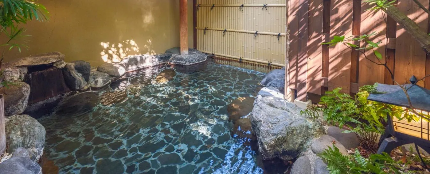 Tempat mandi awam besar