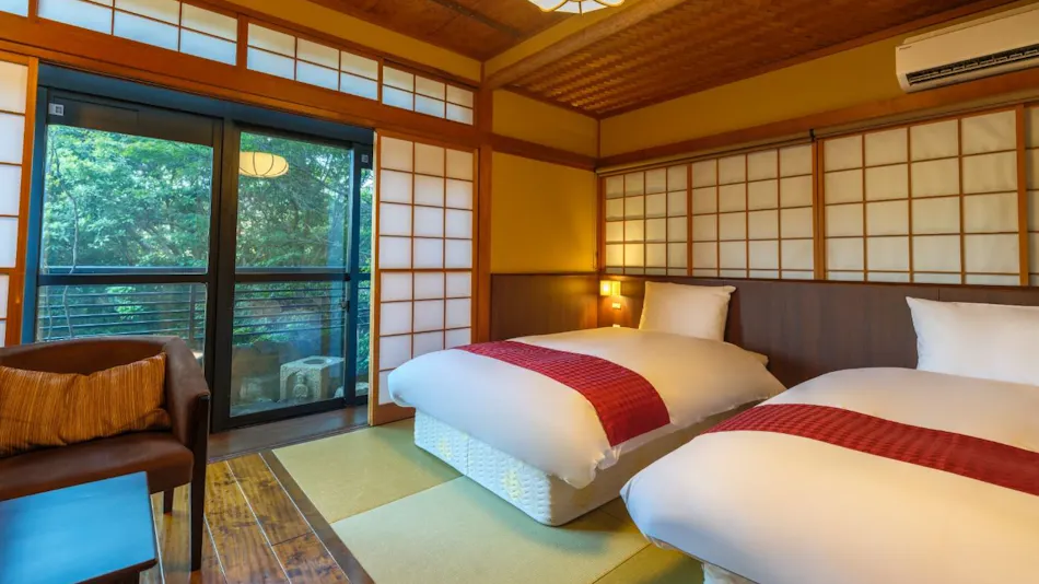 Toshian Komeya (Kyoritsu Resort)