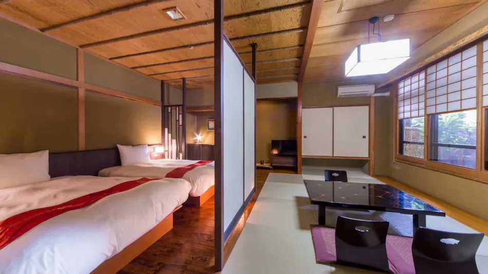Toshian Komeya (Kyoritsu Resort)