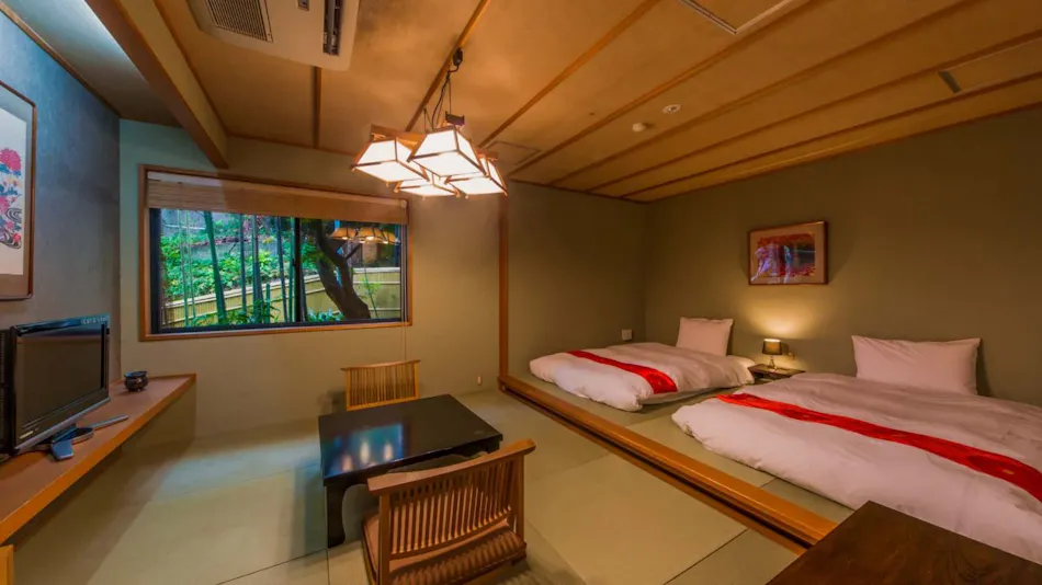 Toshian Komeya (Kyoritsu Resort)