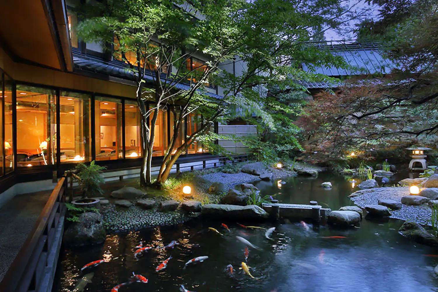 ลานกลาง