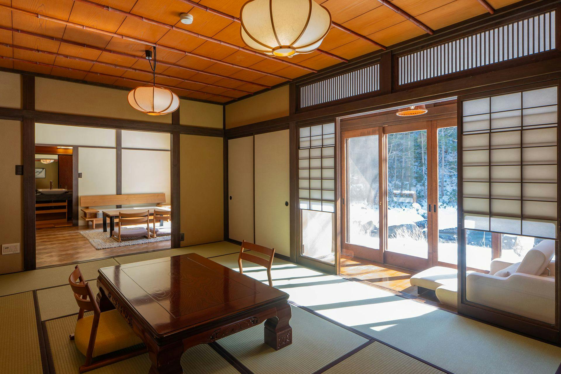 日本の宿　ひだ高山　倭乃里