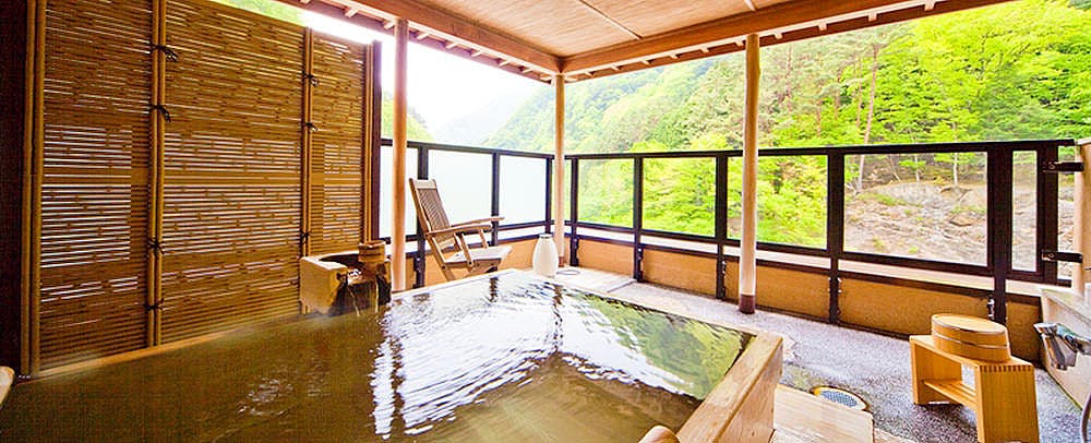 Keiunkan Inn, Nishiyama Onsen, Entirely Fed by Natural Hot Springs