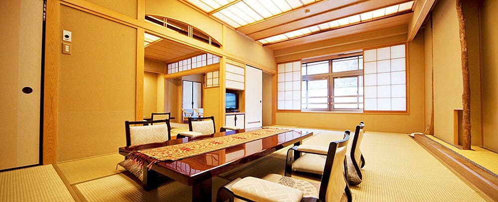 Keiunkan Inn, Nishiyama Onsen, Entirely Fed by Natural Hot Springs