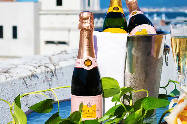 ภายในอาคาร