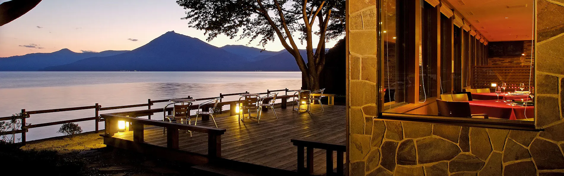 北海道の全室温泉付きホテル レイクサイドヴィラ翠明閣