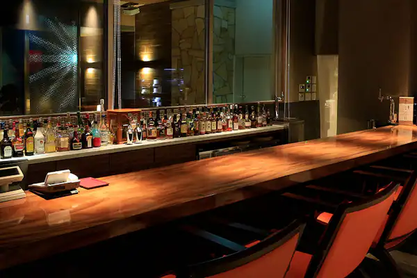 อาคารว่าง - Bar Voyage