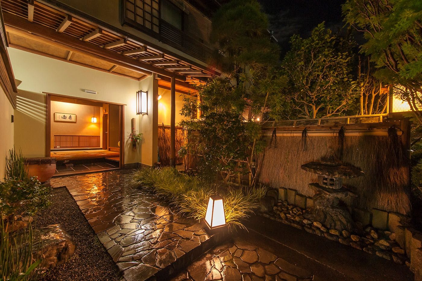 【一棟貸しの宿】割烹旅館　新叶